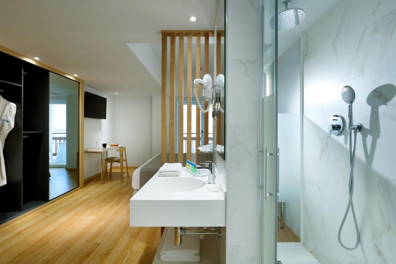 Double Room Frontal Sea View